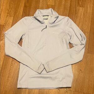 Columbia Women's Soft Lavender half zip athletic shirt